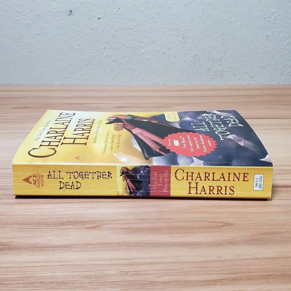 Charlaine‎ Harris All Together Dead Softcover Book Sookie Stackhouse True Blood